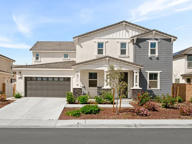 2394 Crater Ave — Photo 1