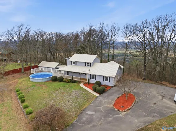 585 Bell Point Rd, Laceys Spring, AL 35754