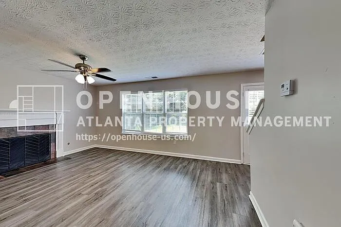 101 Saint Ann Cir — Photo 4