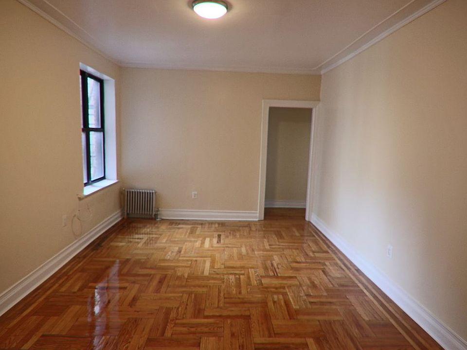 1st image of 19 Cumming St APT 2C