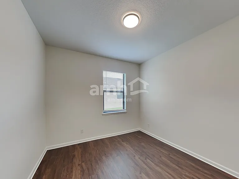 5562 107th Ter E — Photo 17