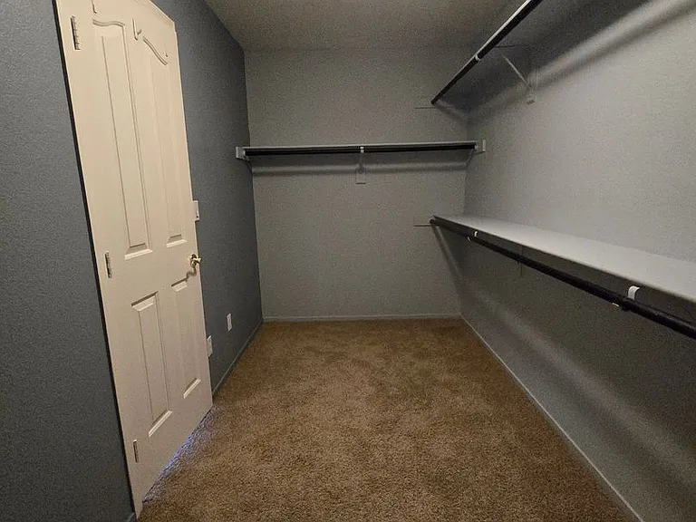 8244 W Gilmore Ave — Photo 36