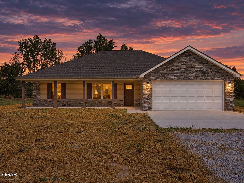 1st image of 707 Prairie Ln