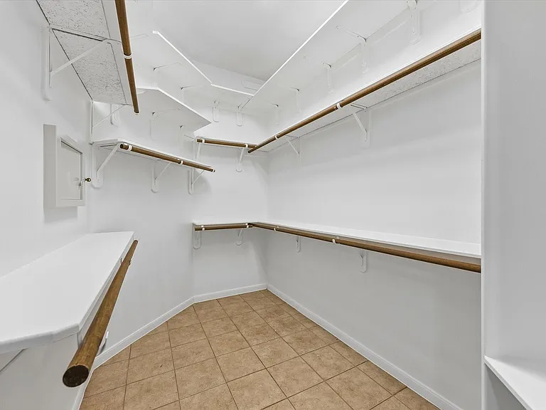 3723 Tidalwood Dr — Photo 17