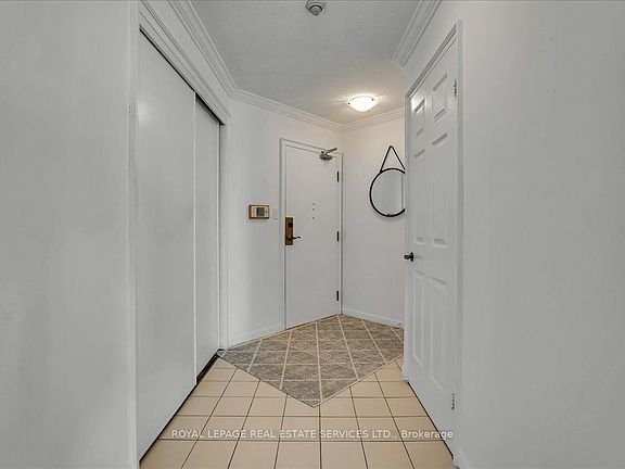 3rd image of 5444 Yonge St #902