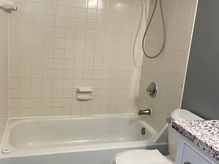10027 Penrith Dr — Photo 12