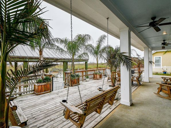 5426 Brigantine Cay Ct, Texas City, TX 77590