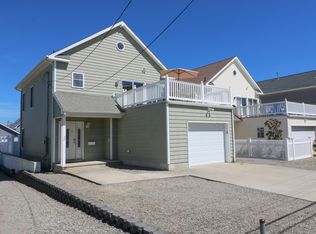 32 Stockton Ave, Seaside Park, NJ 08752