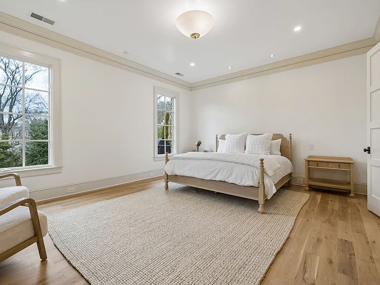 4533 Alcott Dr — Photo 31