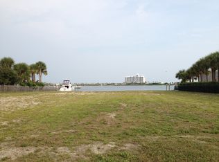 228 Sabine Dr, Pensacola Beach, FL 32561
