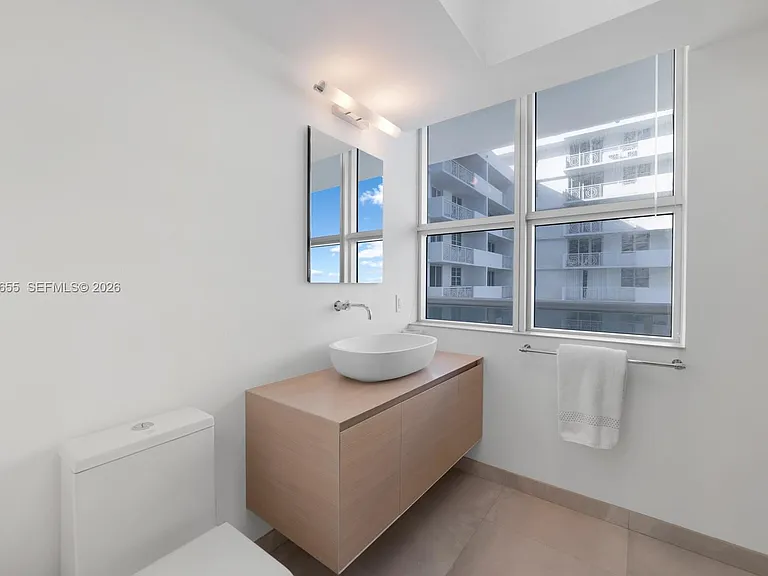 5801 Collins Ave #1200 — Photo 53