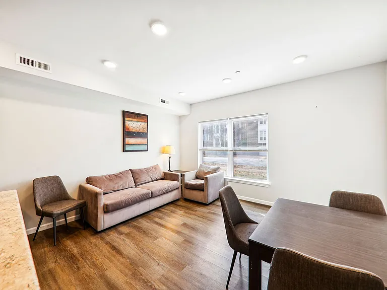 Ava Apartments — Photo 11