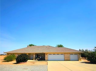 7285 Desert Forest Rd, Oak Hills, CA 92344