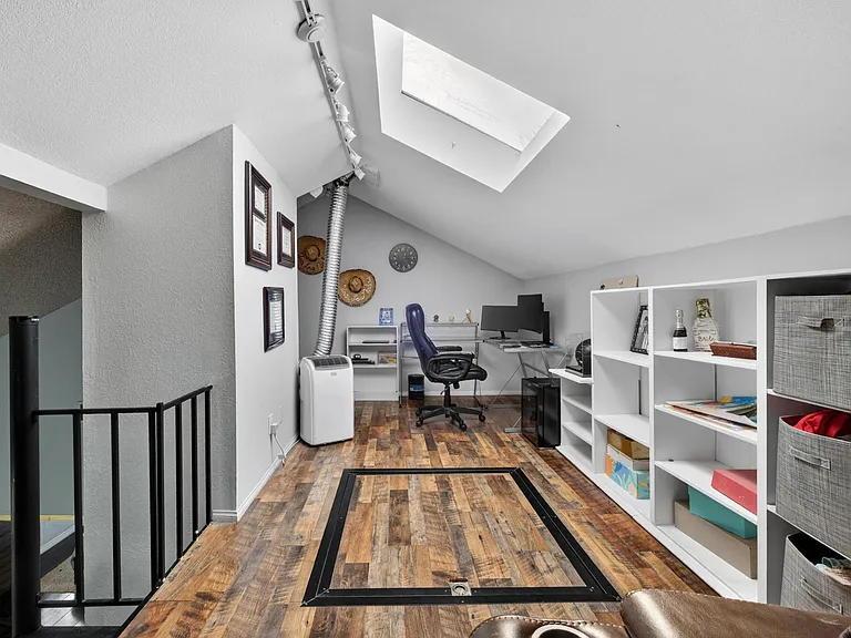 15111 Freeman Ave #72 — Photo 24