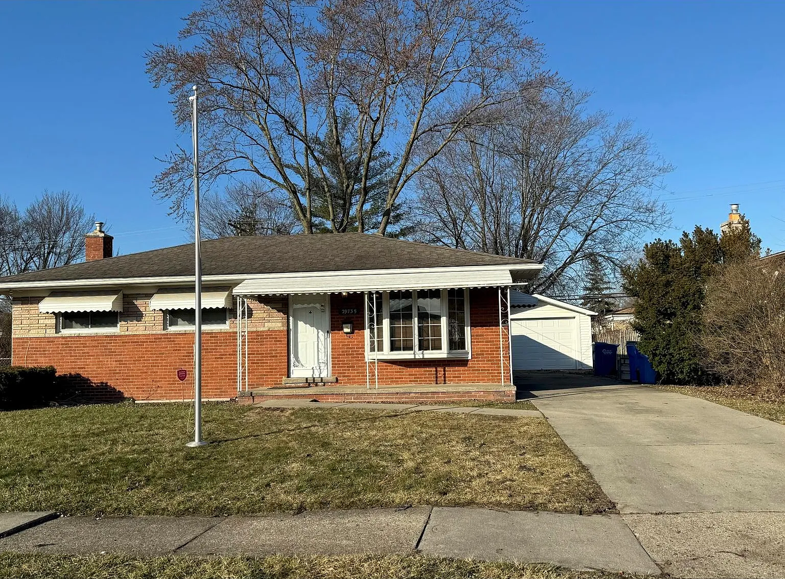 29735 Boewe Dr — Photo 2