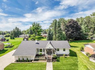 85 Boyken Rd, Rochester Hills, MI 48307