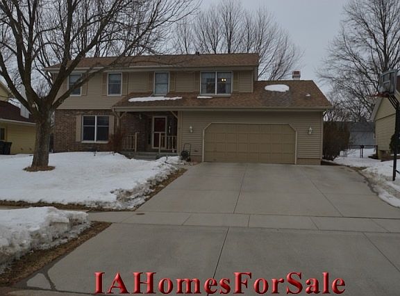 7008 Candlewick Drive NE