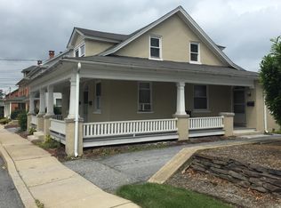 2035 State St, East Petersburg, PA 17520