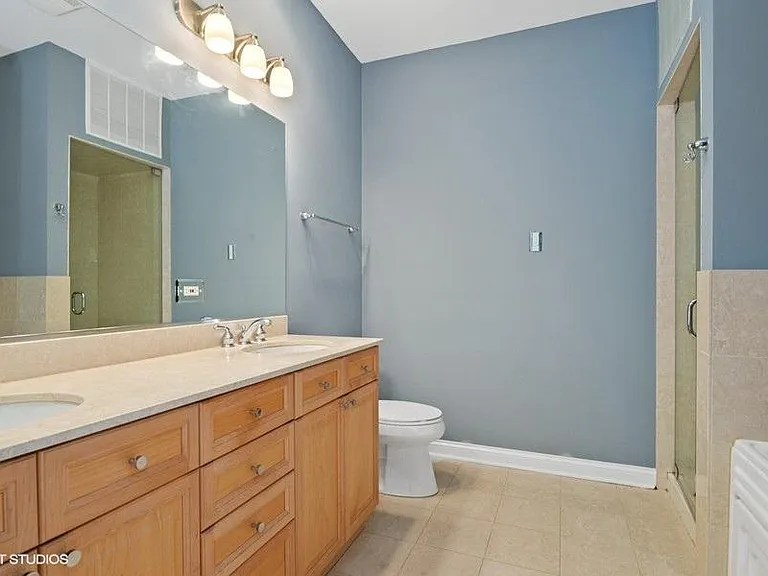 3633 N Wilton Ave #1 — Photo 11