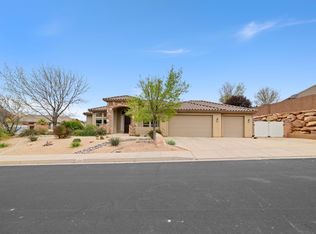 1041 E Silver Shadows Dr, Washington, UT 84780