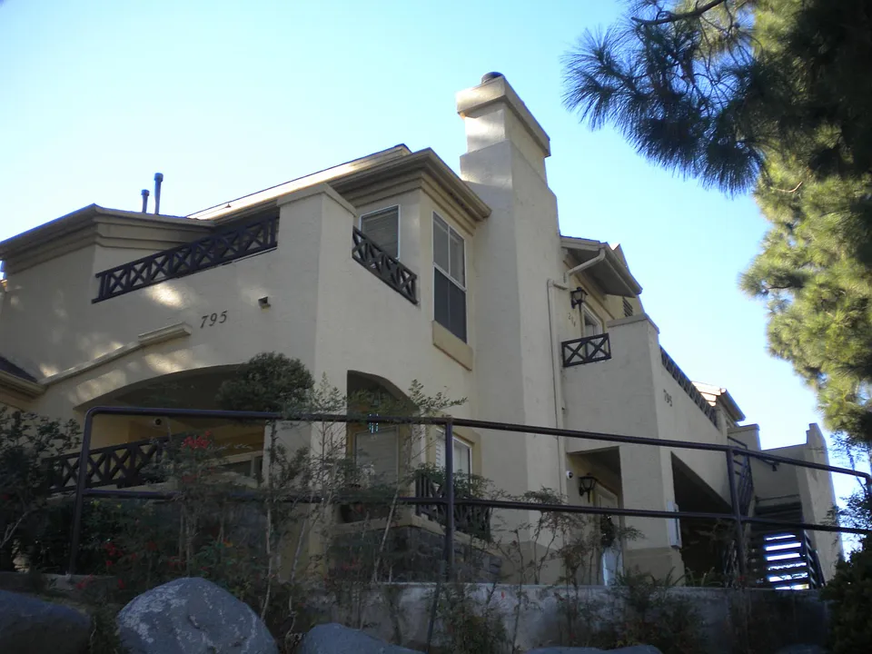 795 Brookstone Rd #204
