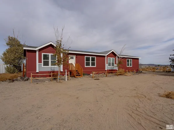 3120 E 4th St, Silver Springs, NV 89429