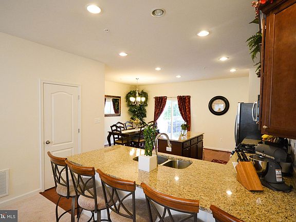 5th image of 6256 Newport Ct