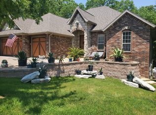 137 Millstone Ct, Branson, MO 65616