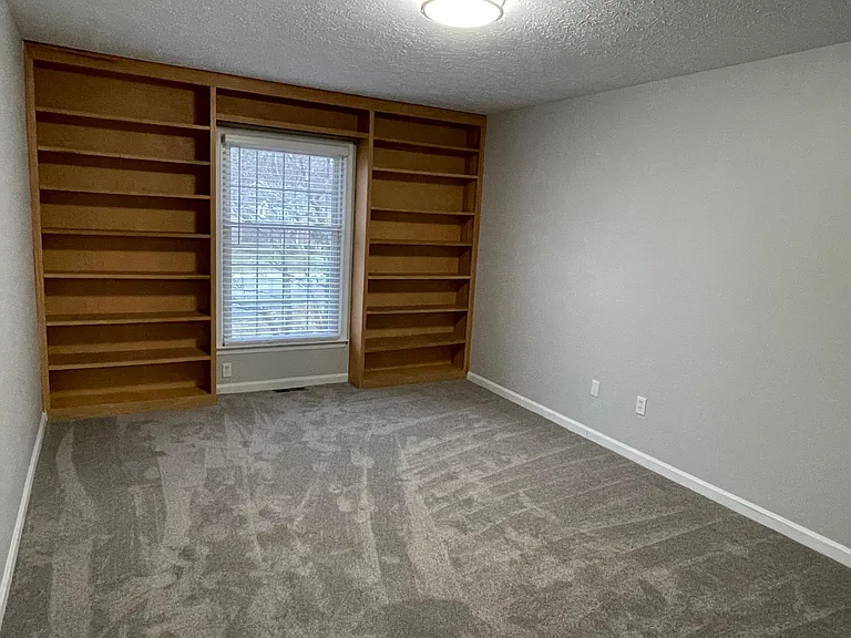 902 Wenwood Cir — Photo 21