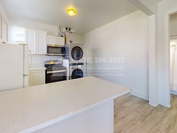 2nd image of 320 E 15th St #3