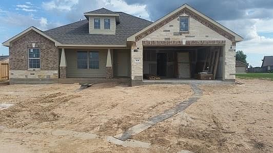 1st image of 616 Dogwood Ct