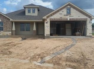 616 Dogwood Ct, Sealy, TX 77474