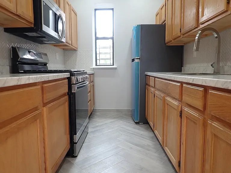 982 Dumont Ave #2 — Photo 14