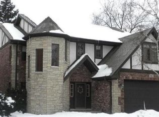 150 S Poplar Ave, Elmhurst, IL