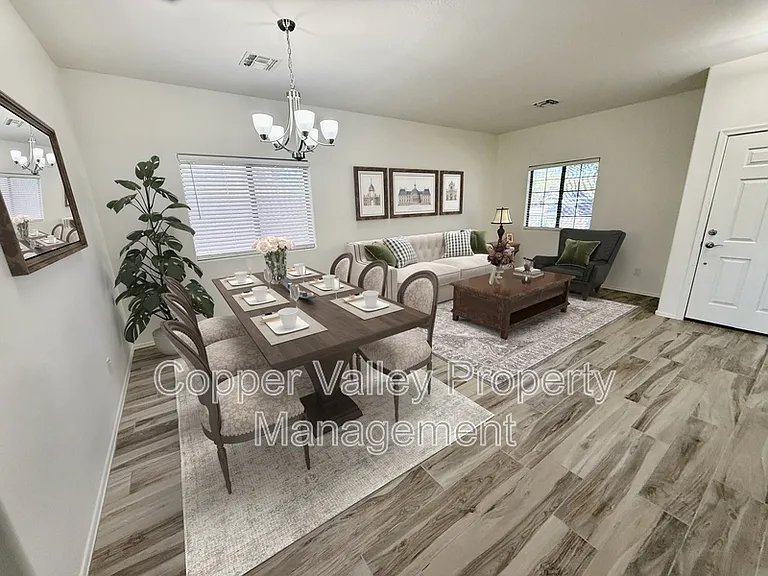3793 W Wayne Ln — Photo 4
