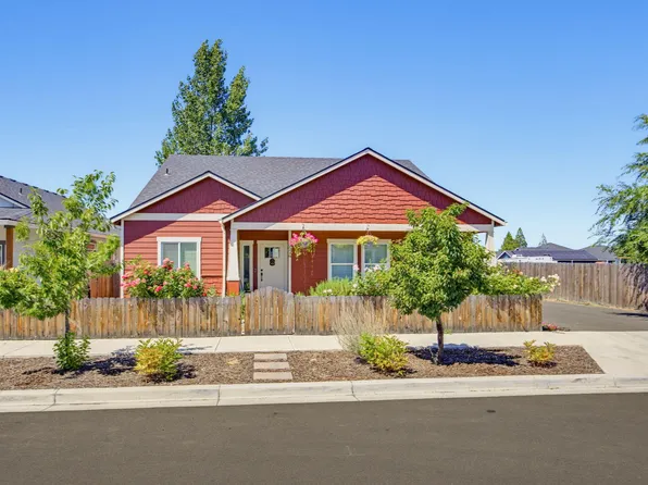 2248 Calico Ln, Medford, OR 97501