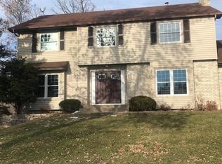 1423 Colleen Ave, Arden Hills, MN 55112