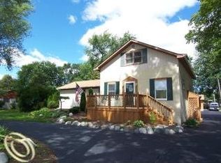 120 W Wattles Rd, Troy, MI 48098