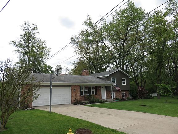 2nd image of 2730 Ardmore St SE