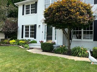 4432 Foxbury Ln, Springfield, IL 62711