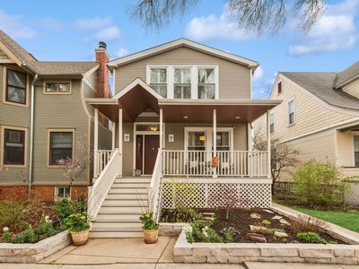 5251 N Paulina St, Chicago, IL, 60640