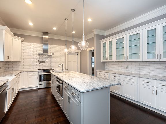 Entertaining kitchen