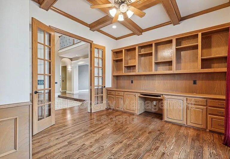 5004 Seville Ln — Photo 9