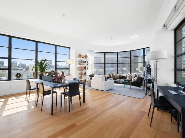 10 Sullivan Street image 1 of 14