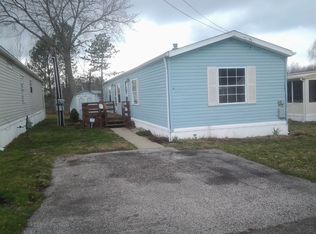 66 Sands Blvd, Madison, OH 44057