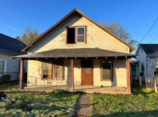 138 Kirkland Ave, Irvine, KY 40336