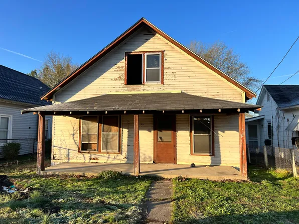 138 Kirkland Ave, Irvine, KY 40336