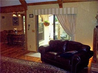 5th image of 8011 N London Dr