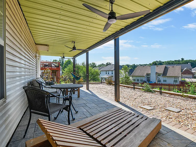 12614 Bay Tree Way #B — Photo 16