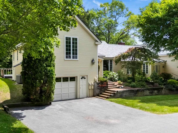 68 Owls Nest Circle #B-7, Manchester, VT 05254